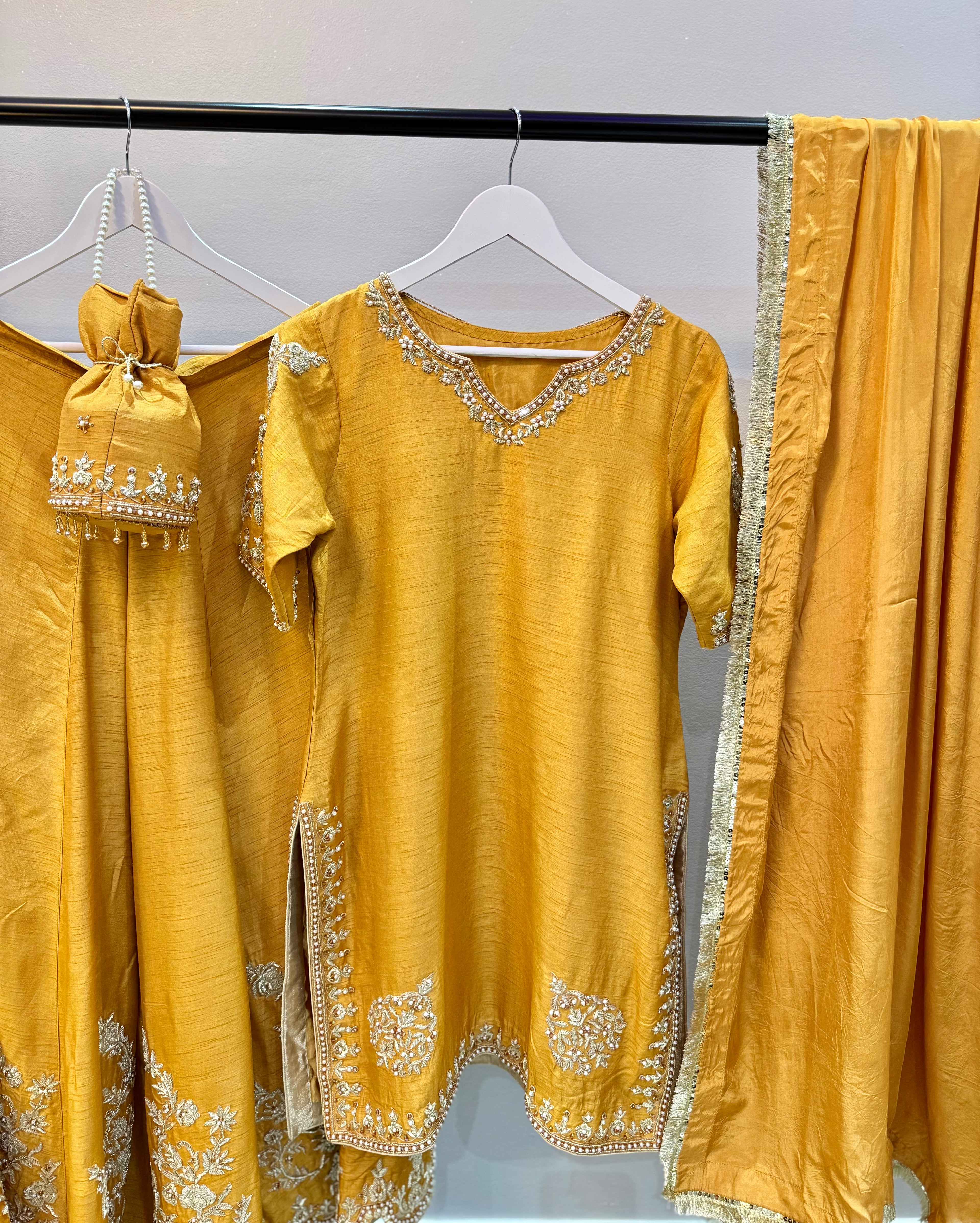 Belle ~ Pre Order ~ Guaranteed Eid Delivery